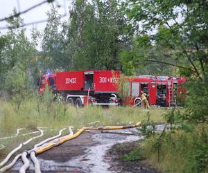 Gigantyczny pożar lokomotywowni na Śląsku Cieszyńskim. Słup ognia i kłęby dymu widoczne z wielu kilometrów