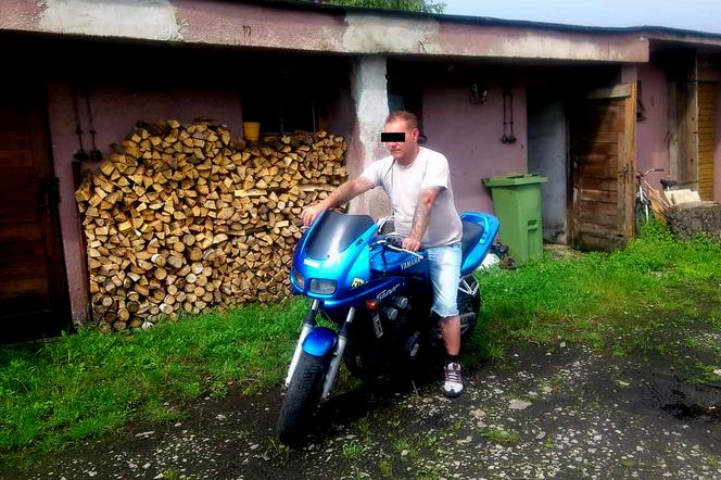 Zabił 10–letniego Filipa metalową rurką a swojego syna ciężko ranił