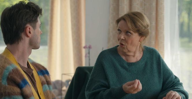 Barwy szczęścia odc. 3251. Cezary (Marcel Opaliński), Natalia (Maria Dejmek), Józefina Rawiczowa (Elżbieta Jarosik)Barwy szczęścia odc. 3251. Cezary (Marcel Opaliński), Józefina Rawiczowa (Elżbieta Jarosik)