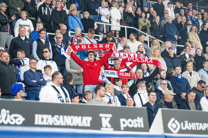 Kibice na meczu Finlandia - Polska: Wielkie racowisko