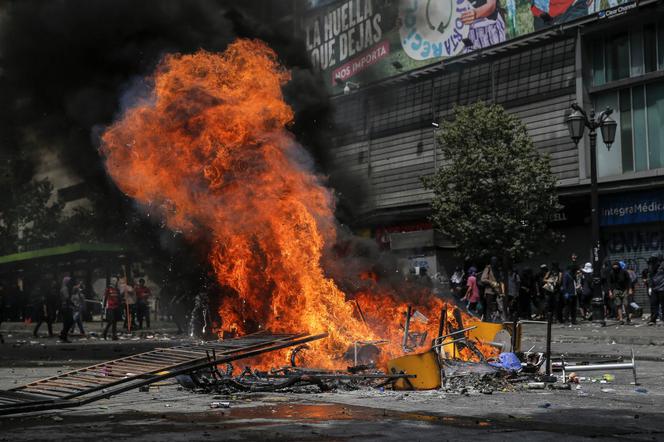 Protesty w Santiago