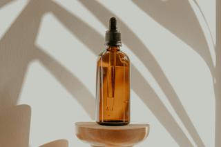 Serum z miodem manuka to źródło młodości 