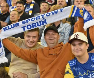 PRES Grupa Deweloperska Toruń - Betard Sparta Wrocław. Zdjęcia kibiców i zawodników z półfinału PGE Ekstraligi na Motoarenie