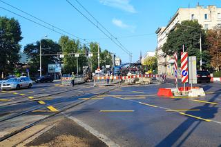 Poranny armagedon na Grabiszyńskiej we Wrocławiu. Ludzie jadą do pracy i szkoły, a tu remonty