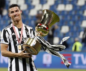 40. urodziny Cristiano Ronaldo. Tak zmieniał się przez lata