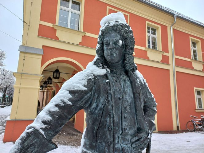 Leszno wygląda bajkowo! Na walentynki sypnęło śniegiem