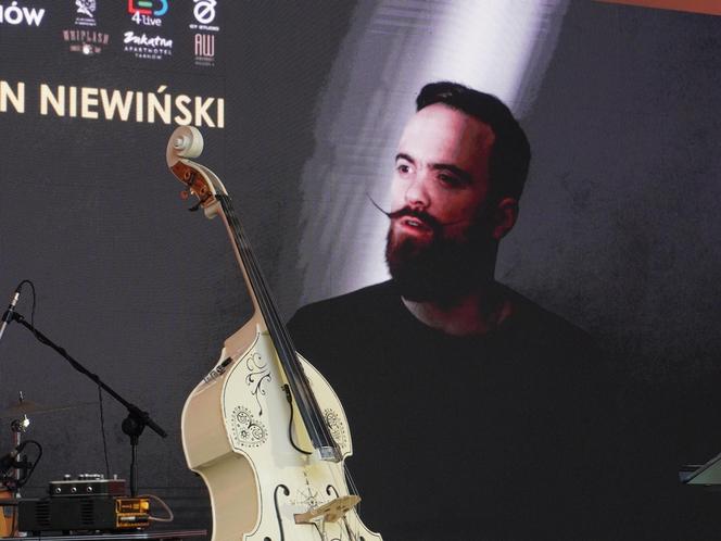 Tribute To Damian Niewiński. Przyjaciele upamiętnili wybitnego tarnowskiego muzyka