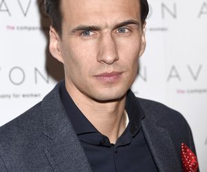 Najmłodszy syn Jarosława Bieniuka zostanie wielką gwiazdą! Dopiero pożegnał się z przedszkolem