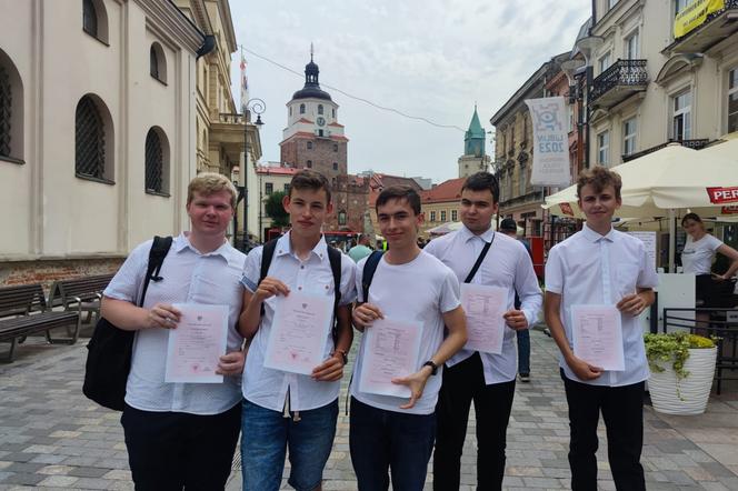 Uczniowie z Lublina rozpoczęłi wakacje