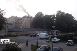 Lubliniec: W szkole wybuchł GROŹNY POŻAR! Akcja ma trwać nawet kilka godzin