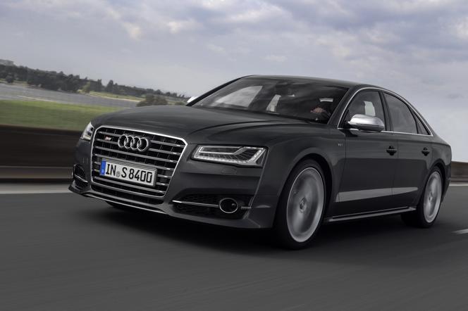 Audi S8 lifting 2014