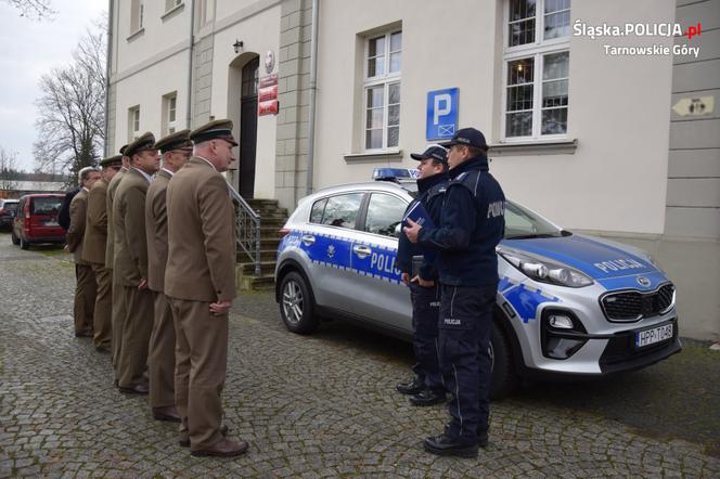 Nowy radiowóz dla policjantów Tworoga
