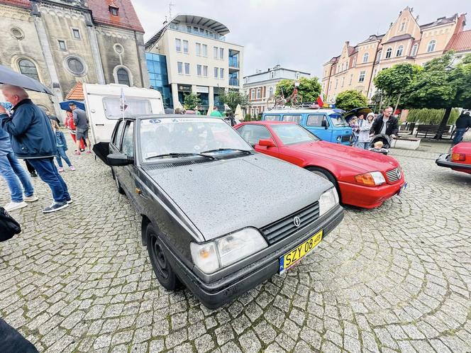 Zlot pojazdów zabytkowych w Tarnowskich Górach