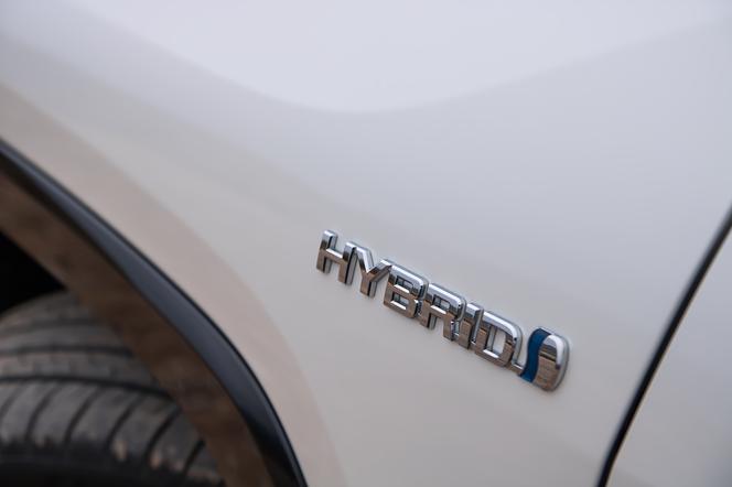 Toyota RAV4 2.5 Hybrid Dynamic Force 218 KM FWD e-CVT Selection