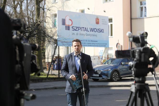 Awantura o zmarłych w Warszawie
