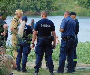 Tragiczne zdarzenie w Nowym Dworze Mazowieckim. Młody chłopak chciał przepłynąć Narew wpław