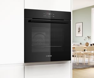 Czysta przyjemność z pieczenia.  Bosch prezentuje nowy piekarnik z funkcją czyszczenia pirolitycznego 
