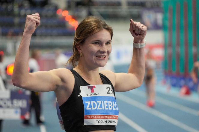 Halowe mistrzostwa Polski 2025 w Arenie Toruń. Zdjęcia kibiców z trybun i sportowców