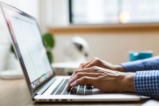 Przelewy w święta. Kiedy dojdzie przelew bankowy w Wielkanoc 2021? [SESJE ELIXIR, EXPRESS ELIXIR]