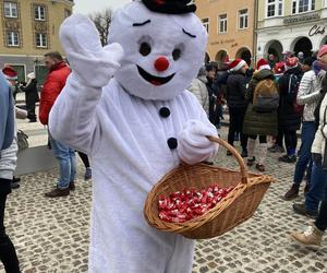 Bieg Mikołajów w Olsztynie 2023. Kilkaset osób pobiegło dla dzieci. Zobaczcie zdjęcia!