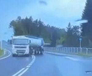 Miał dożywotni zakaz i 3 promile! Ciężarówką wylądował z rowie [ZDJĘCIA]