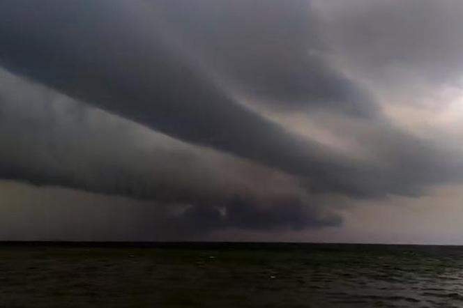 Pogodowy horror! To szok, co dzieje się nad Polską. Potężne burze