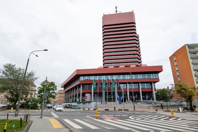 Po latach otwiera się taras widokowy w słynnym poznańskim wieżowcu