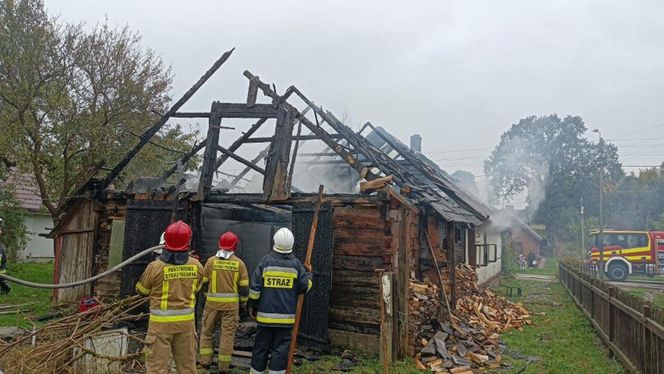 Tragiczny pożar we wsi Nowodziel. Nie żyje znany koszykarz