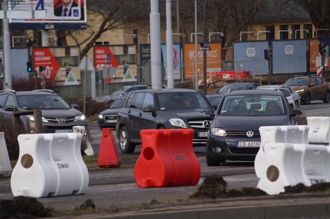 Auta jeżdżą jak tramwaje! Tak wyglądają zmiany na moście Pomorskim w Bydgoszczy