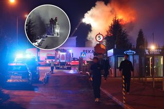 Ogromny pożar hali w Sosnowcu. Najnowsze informacje straży pożarnej