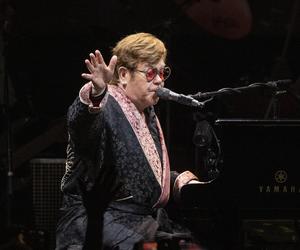 Elton John w szpitalu! Upadł w swojej rezydencji