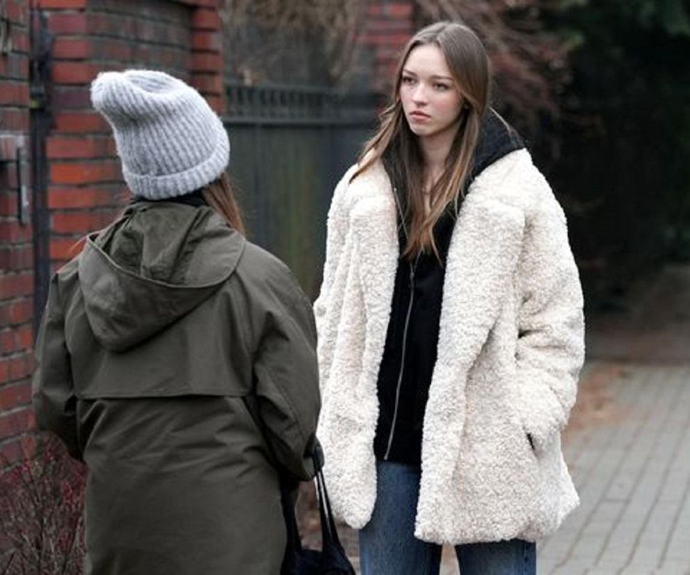 Barwy szczęścia, odcinek 3217. Ewa (Gabriela Ziembicka), Ewelina (Amelia Listwoń)