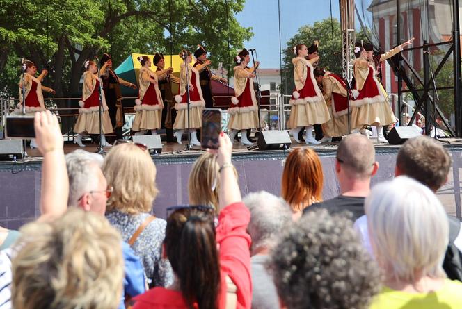 Piknik patriotyczny i koncert „Polskie Tańce Narodowe i Regionalne” na pl. Litewskim w Lublinie