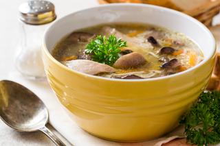 Doskonała zupa z maślaków: przepis na zupę ze świeżych grzybów