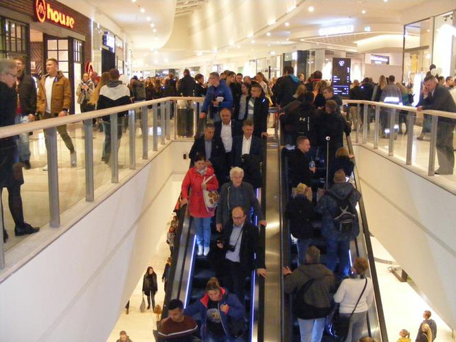 Otwarcie centrum handlowego Posnania przyciągnęło tłumy poznaniaków