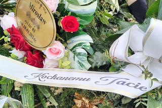 Tak wygląda grób brata ojca Rydzyka. Redemptorysta gorzko zapłakał na cmentarzu i pożegnał Mirosława 