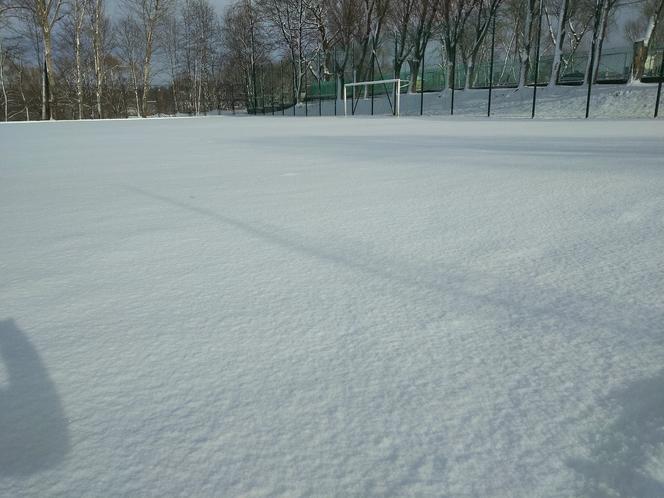 Śnieg zasypał Tarnów, teraz czas na mróz. Będzie PRZEŹLIWIE zimno