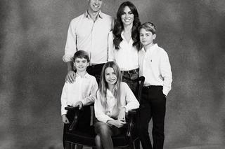 Księżna Kate pokazała rodzinne zdjęcie. Ale wpadka! W sieci istna burza
