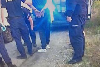 Pijany kierowca przygniótł policjanta do barierek. Szaleńczy pościg ulicami Warszawy 