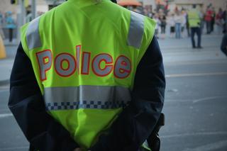 Policjanci strzelali do policjantów, myśląc, że złapali dilerów narkotyków