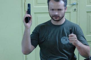 TRENER ROZBIERAŁ DZIECI I BIŁ PASEM