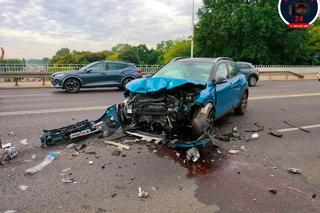 Roztrzaskane auta, kierowca w kajdankach. Co się stało na moście Gdańskim?