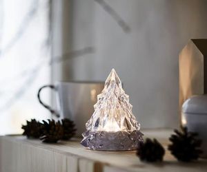 Świetlne dekoracje na Boże Narodzenie