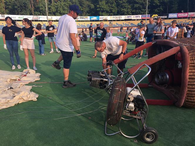 Fiesta balonowa na stadionie GKM-u Grudziądz