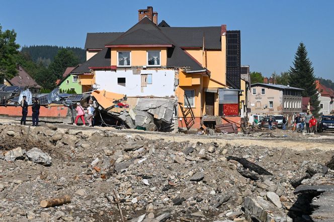 Skutki powodzi w Stroniu Śląskim