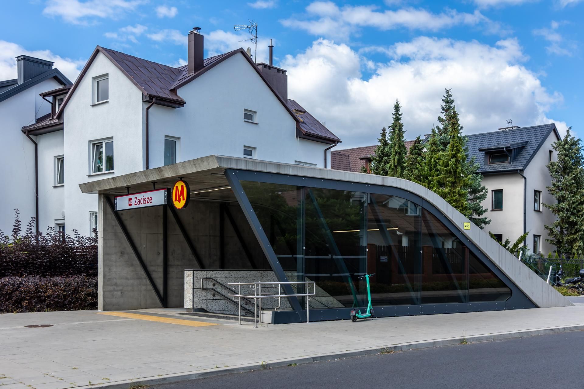 Okolice stacji metro Zacisze w Warszawie