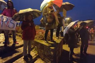 Jarosław Kaczyński odwiedził w sobotę Przemyśl. Przywitali go zwolennicy i … przeciwnicy