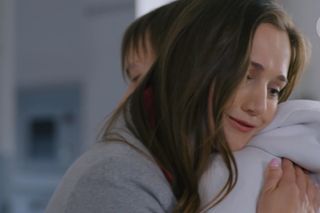 	Na Wspólnej odc. 4055. Aneta Siwek (Dorota Krempa), Staszek (Miłosz Kwiecień) - syn Roberta