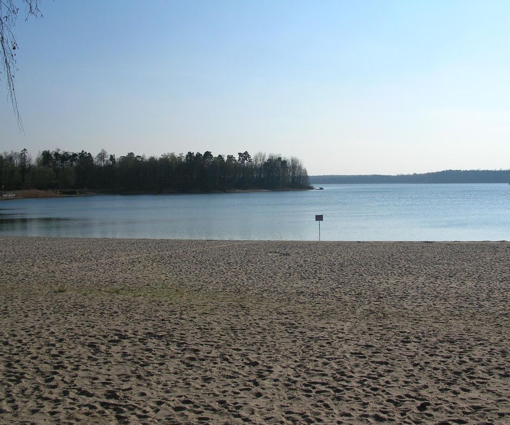 Jezioro Ostrowskie w woj. kujawsko-pomorskim