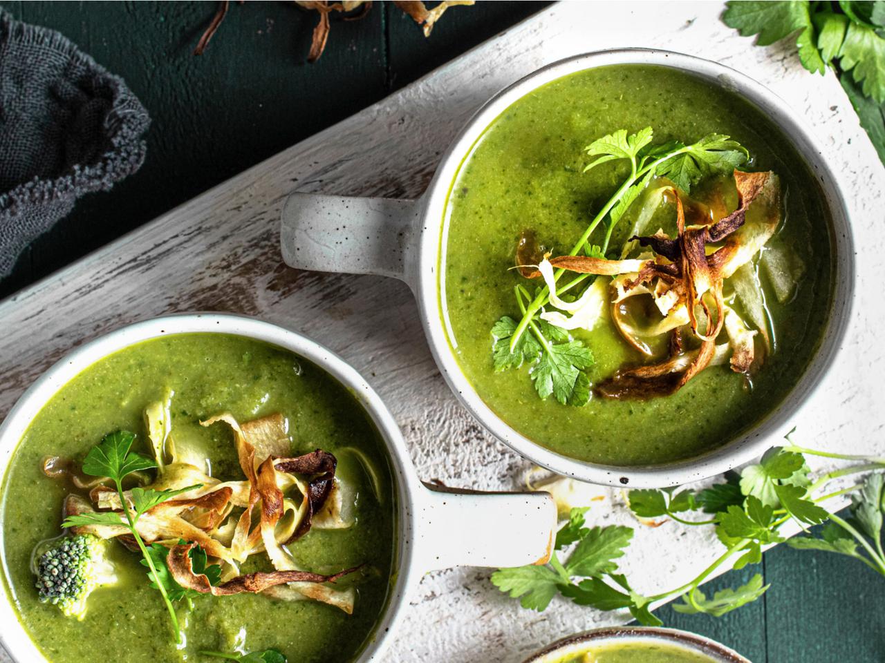 Brokułowa z zielonym chrzanem wasabi: wiosenna zupa z charakterem